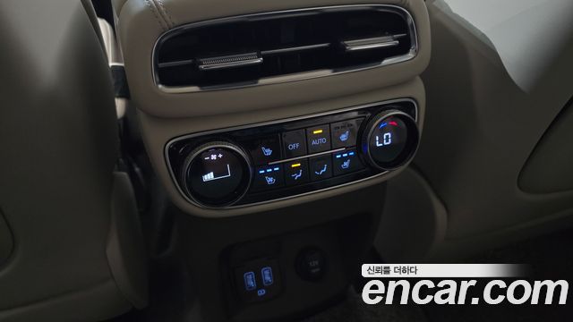 Genesis GV80 2020 — photo 18