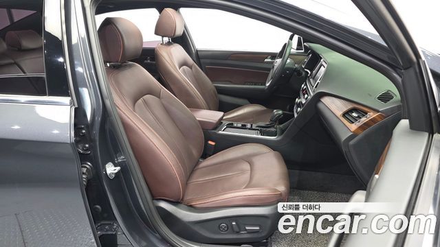 Hyundai Sonata 2018 — photo 11
