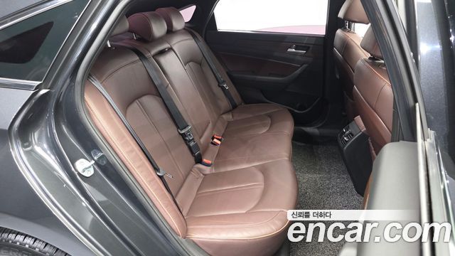 Hyundai Sonata 2018 — photo 12