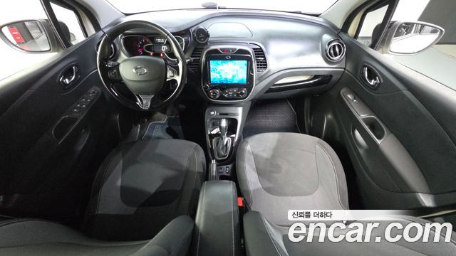 Renault Korea QM3 2016 — photo 10