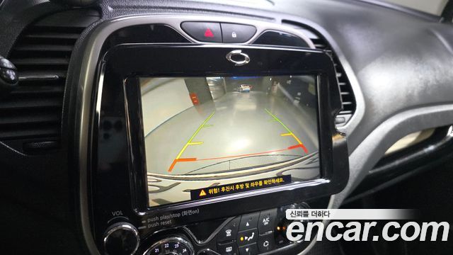 Renault Korea QM3 2016 — photo 21