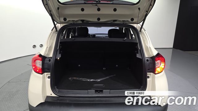 Renault Korea QM3 2016 — photo 26