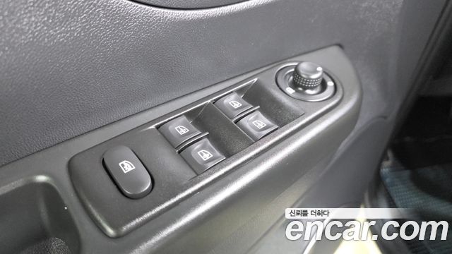 Renault Korea QM3 2016 — photo 27