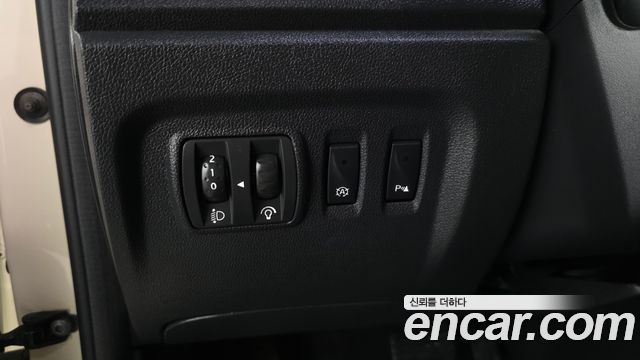 Renault Korea QM3 2016 — photo 28