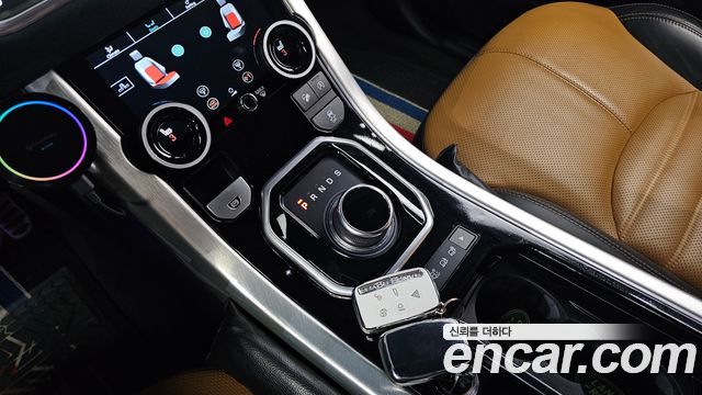 Land Rover Range Rover Evoque 2017 — photo 9