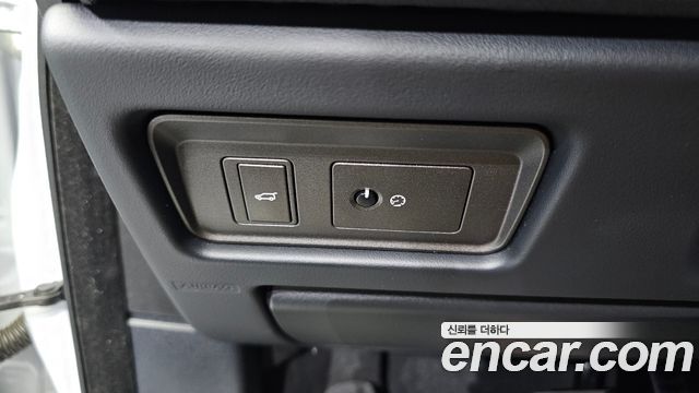 Land Rover Range Rover Evoque 2017 — photo 14