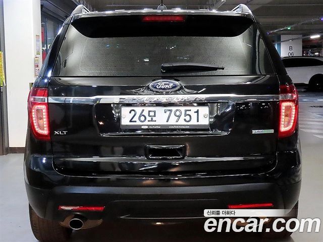 Ford Explorer 2013 — photo 4