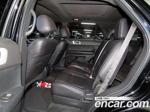 Ford Explorer 2013 — photo 7