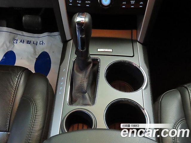 Ford Explorer 2013 — photo 9