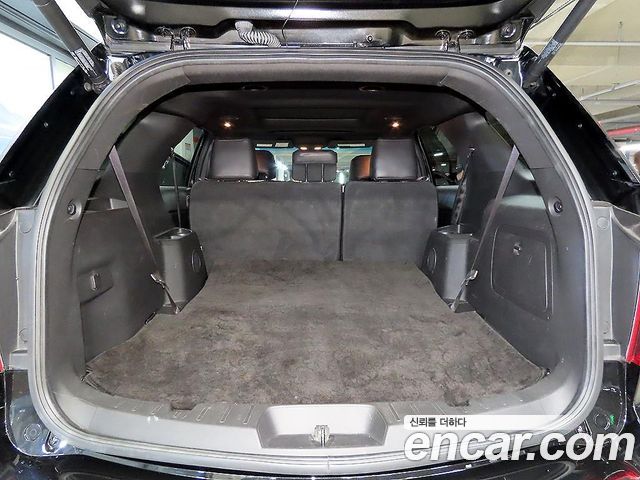 Ford Explorer 2013 — photo 17