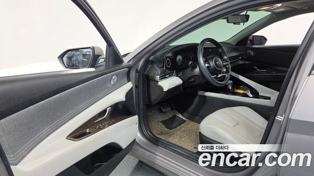 Hyundai AVANTE 2021 — photo 10