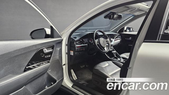 Kia Niro 2021 — photo 10