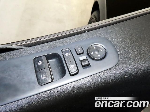 Hyundai Staria 2022 — photo 12