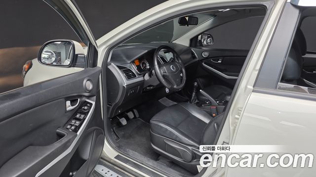 KG Mobility KORANDO 2014 — photo 10