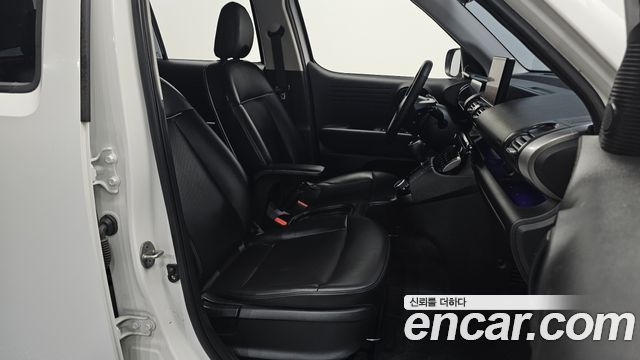Hyundai Casper 2023 — photo 13