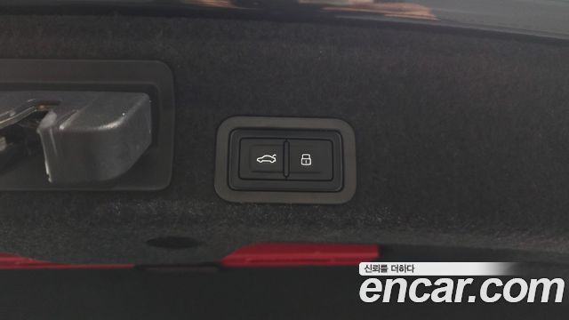 Audi A6 2020 — photo 28