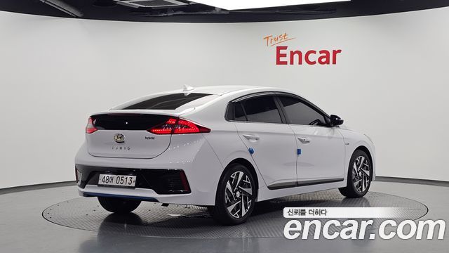 Hyundai Ioniq 2016 — photo 2
