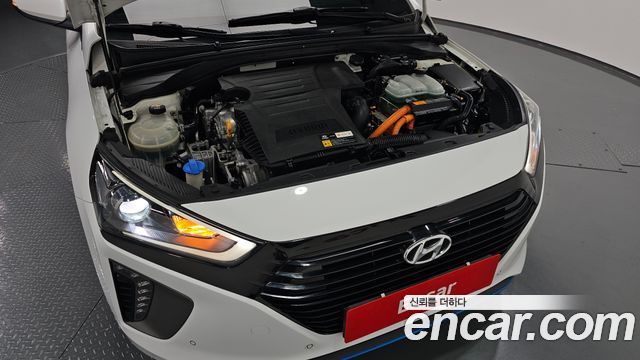 Hyundai Ioniq 2016 — photo 6