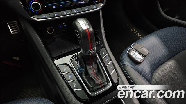 Hyundai Ioniq 2016 — photo 9