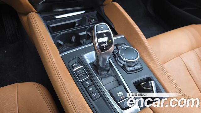 BMW X6 2016 — photo 9