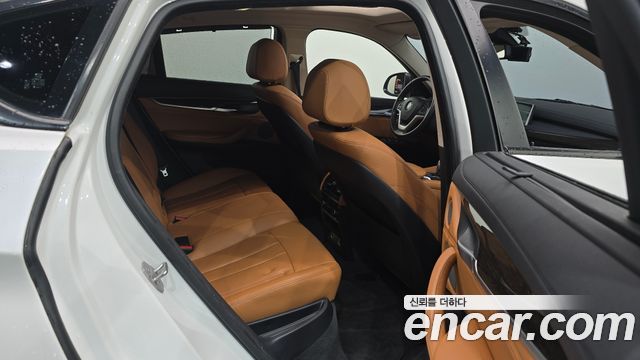 BMW X6 2016 — photo 11