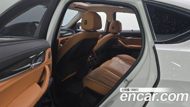 BMW X6 2016 — photo 12