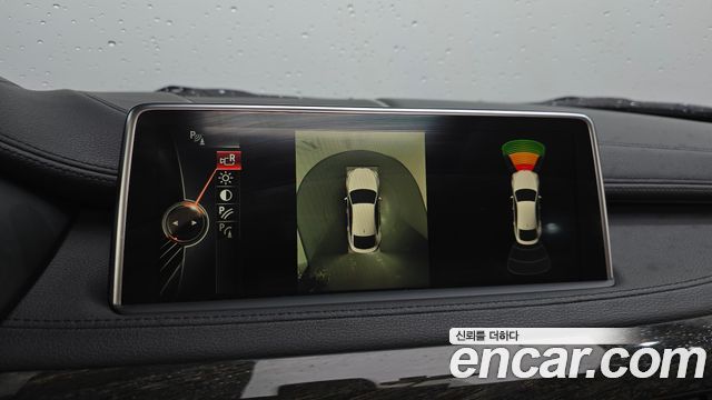BMW X6 2016 — photo 16