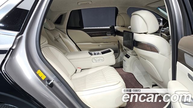 Genesis G90 2022 — photo 11