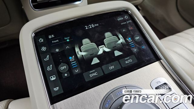 Genesis G90 2022 — photo 18