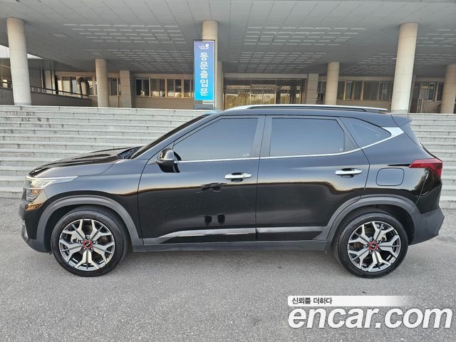 Kia Seltos 2023 — photo 10