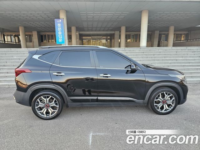 Kia Seltos 2023 — photo 11