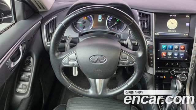 Infiniti Q50 2016 — photo 12