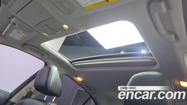 Infiniti Q50 2016 — photo 16