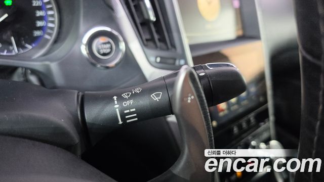 Infiniti Q50 2016 — photo 20
