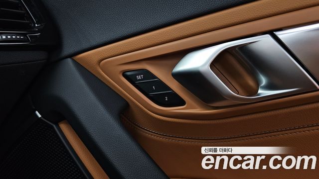 BMW Z4 2022 — photo 16