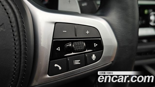BMW Z4 2022 — photo 18