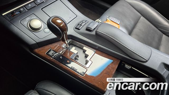 Lexus ES 2014 — photo 9