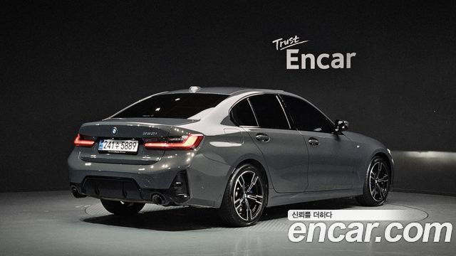 BMW 3-Series 2025 — photo 3