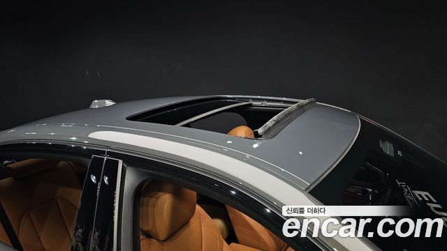 BMW 3-Series 2025 — photo 18