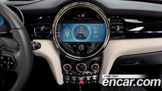 Mini Cooper 2023 — photo 15