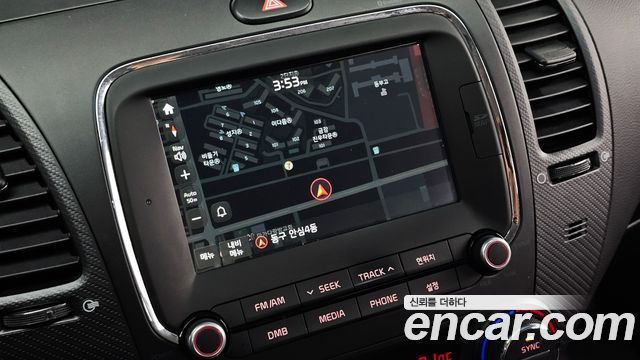 Kia K3 2016 — photo 21