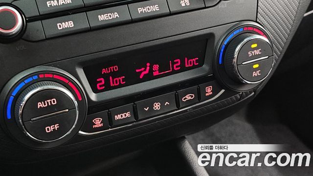 Kia K3 2016 — photo 23