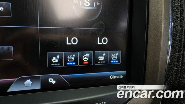 Lincoln MKX 2013 — photo 17