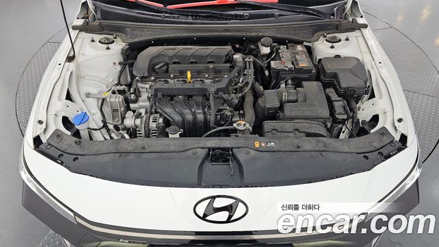 Hyundai AVANTE 2025 — photo 6