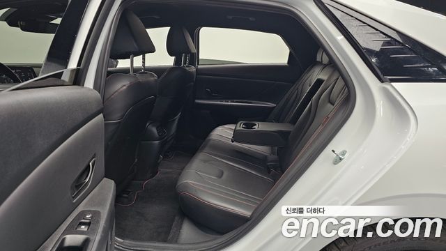 Hyundai AVANTE 2025 — photo 18