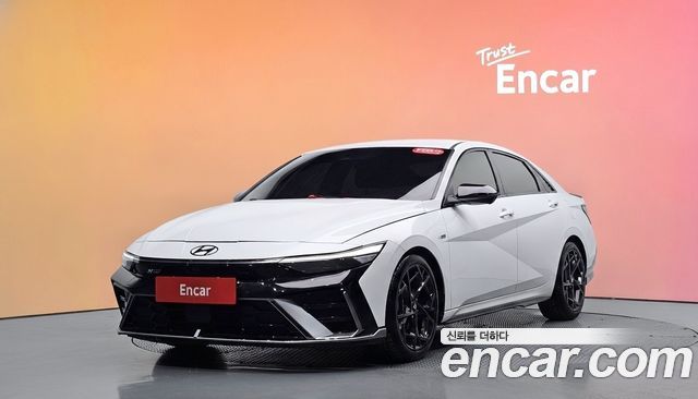 Hyundai AVANTE 2025 — photo 1