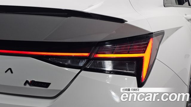 Hyundai AVANTE 2025 — photo 9