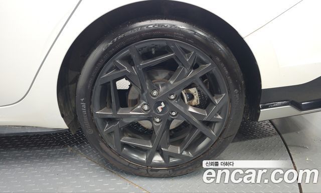 Hyundai AVANTE 2025 — photo 36