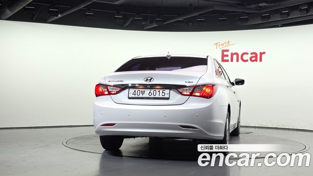 Hyundai Sonata 2011 — photo 4
