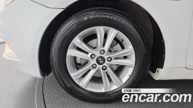 Hyundai Sonata 2011 — photo 5